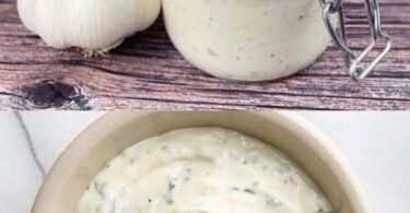 Omas Unwiderstehliche Knoblauchsauce: Ein Alleskönner in Nur 3 Minuten