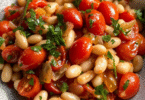 🥗 Fruchtiger Bohnensalat mit Tomaten – in nur 10 Minuten fertig!