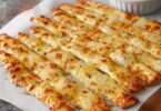 🥖 Schnelle Knoblauchstangen – weich innen, knusprig außen & voller Geschmack! 😋