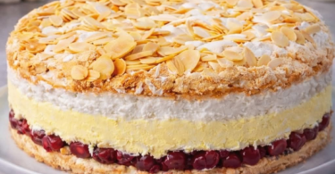 🌩️🍒 Gewittertorte mit Sauerkirschen – einfach ein Traum!