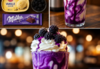 Cremiger Blaubeer-Latte mit Vanilleeis